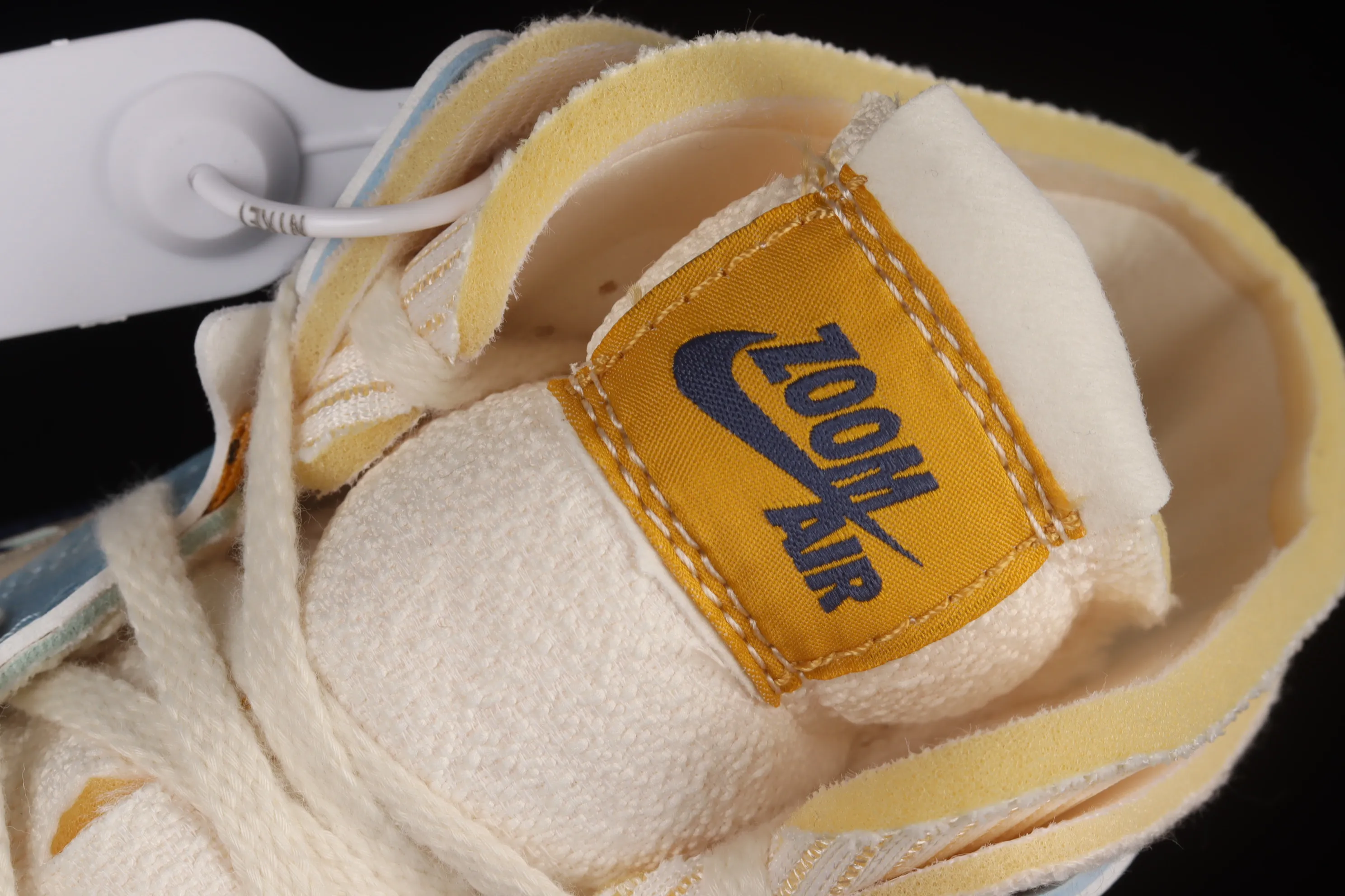 All categories Air Jordan Jordan series basketball shoes Air Jordan 1 High Air Jordan 1 Zoom CMFT "Celestine Blue" AJ1 Joe 1 Macaron Beige Blue Pink DQ5091-041